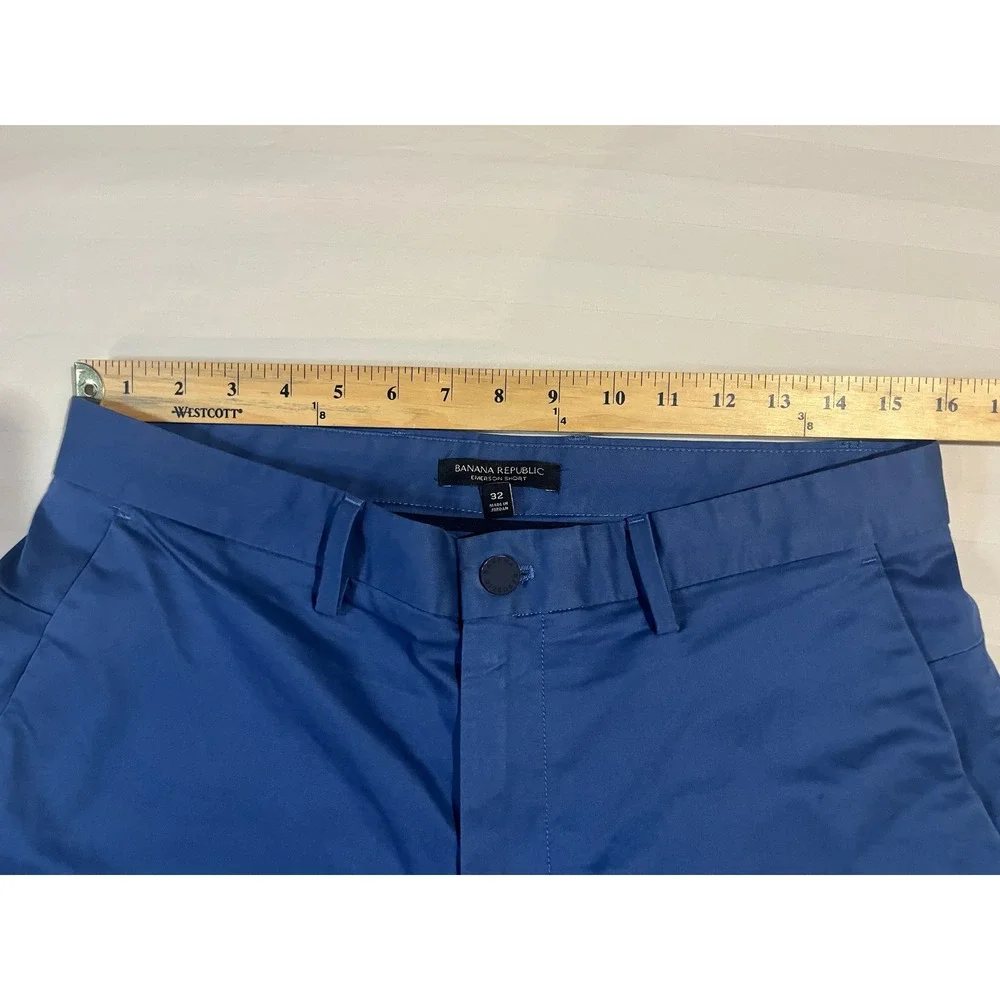 Banana Republic Emerson Shorts Mens 32 Blue Flat Front‎ Chino Straight Leg